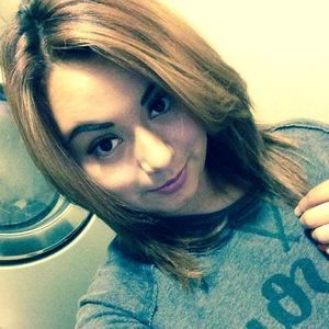 Meet your Posher, Roxana